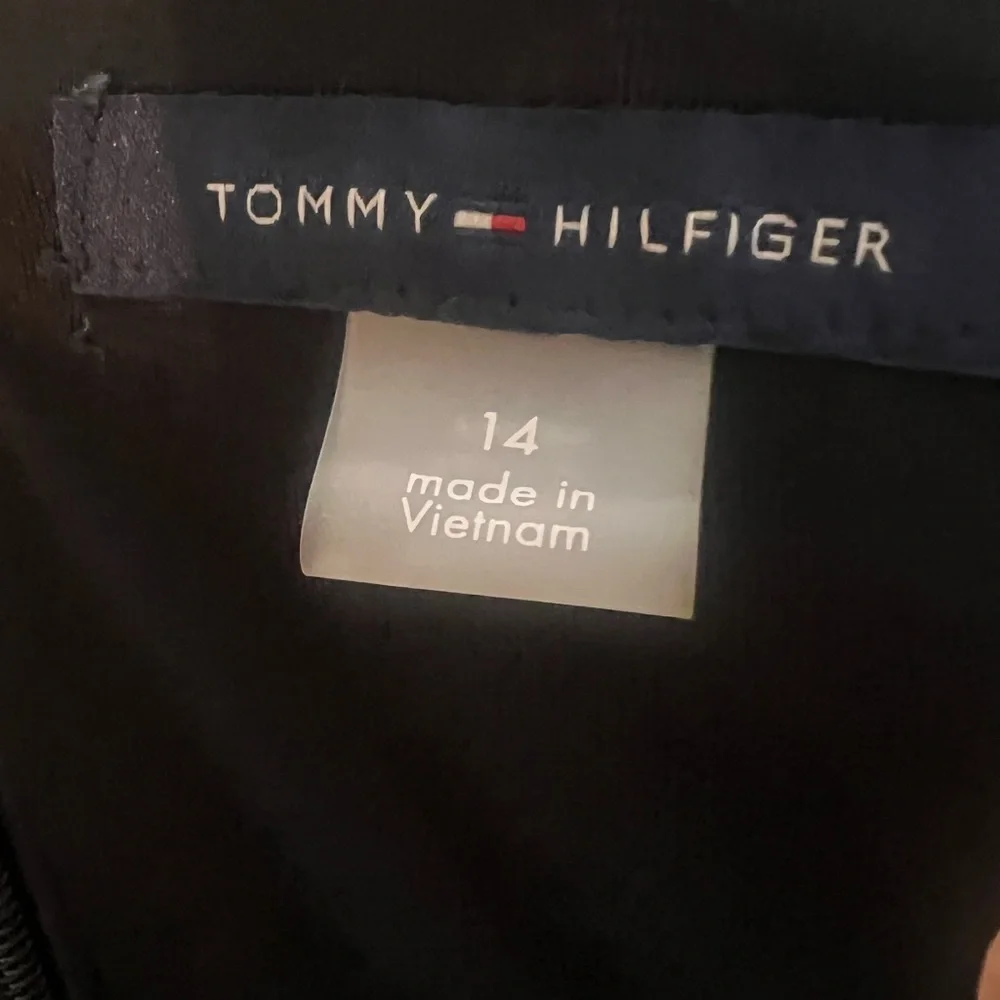 Tommy Hilfiger Faux Wrap Mini Dress Burgundy Red Velvet Long Sleeve Size 14 NWT - Picture 13 of 13